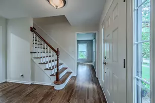 1612 Harris Ln, Naperville, IL 60565 - Photo 4