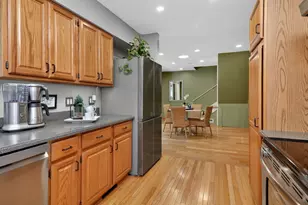 700 E Turner Ave, Roselle, IL 60172 - Photo 8