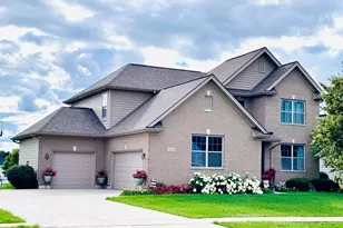 21010 Lakewoods Ln, Shorewood, IL 60404 - Photo 1