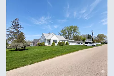 700 Warrior Drive, Round Lake Heights, IL 60073 - Photo 16