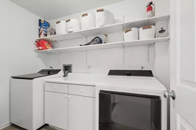 9550 Central Park Avenue, Evanston, IL 60203 - Photo 34