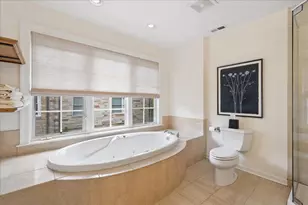 9550 Central Park Ave, Evanston, IL 60203 - Photo 30