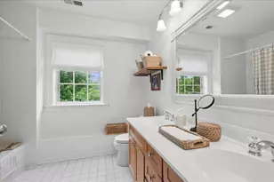 9550 Central Park Ave, Evanston, IL 60203 - Photo 32