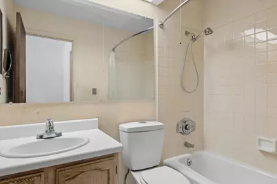 1108 Wellington Avenue, Libertyville, IL 60048 - Photo 16