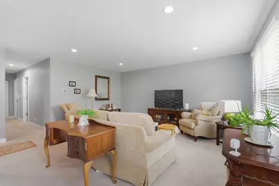 458 Nantucket Road, Naperville, IL 60565 - Photo 2