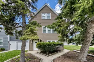 5002 W Gunnison St, Chicago, IL 60630 - Photo 1
