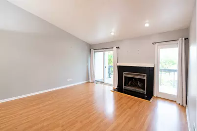 812 Maple Lane, Wheeling, IL 60090 - Photo 6