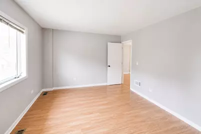 812 Maple Lane, Wheeling, IL 60090 - Photo 12