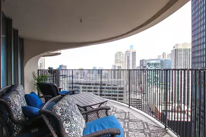 300 N State Street #3330, Chicago, IL 60654 - Photo 8