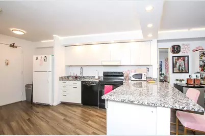 300 N State Street #3330, Chicago, IL 60654 - Photo 6