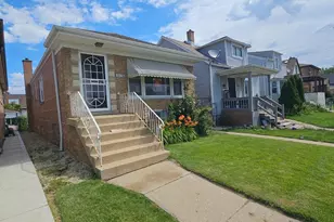 3628 W 69th St, Chicago, IL 60629 - Photo 2