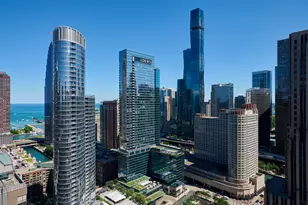 240 E Illinois St, Chicago, IL 60611 - Photo 16