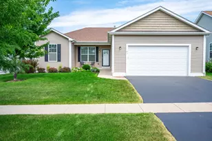 21 W Winterberry Ave, Cortland, IL 60112 - Photo 30
