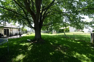 1810 Howe Ln, Hanover Park, IL 60133 - Photo 20