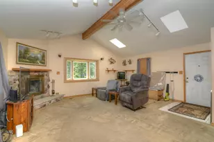 1810 Howe Ln, Hanover Park, IL 60133 - Photo 2