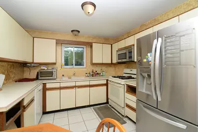 1810 Howe Lane, Hanover Park, IL 60133 - Photo 8