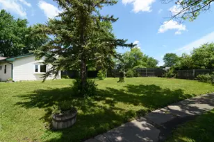 1810 Howe Ln, Hanover Park, IL 60133 - Photo 22