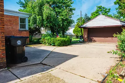 1542 Gardner Road, Westchester, IL 60154 - Photo 18