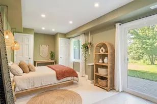 375 Juniper Tree Ct, Hoffman Estates, IL 60169 - Photo 8