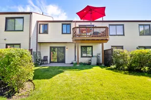 375 Juniper Tree Ct, Hoffman Estates, IL 60169 - Photo 22