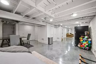 1020 W Roscoe St, Chicago, IL 60657 - Photo 30