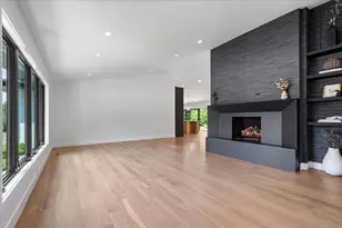 6600 N Kenton Ave, Lincolnwood, IL 60712 - Photo 4