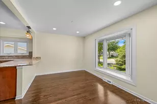 4145 Winston Dr, Hoffman Estates, IL 60192 - Photo 6