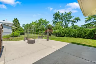 4145 Winston Dr, Hoffman Estates, IL 60192 - Photo 34