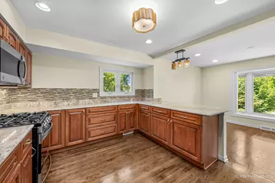 4145 Winston Drive, Hoffman Estates, IL 60192 - Photo 12