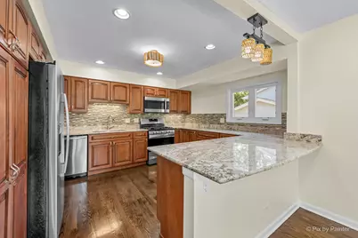 4145 Winston Drive, Hoffman Estates, IL 60192 - Photo 8