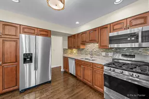 4145 Winston Dr, Hoffman Estates, IL 60192 - Photo 10