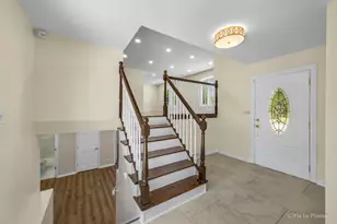 4145 Winston Dr, Hoffman Estates, IL 60192 - Photo 4