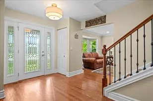 2925 Parkside Dr, Highland Park, IL 60035 - Photo 2