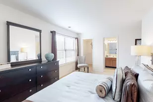 1138 Johnson Dr, Buffalo Grove, IL 60089 - Photo 12