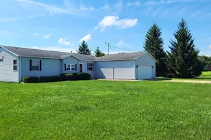 9830 Yorktown Rd, Lyndon, IL 61261 - Photo 2