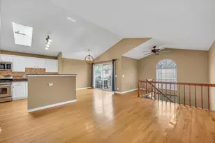 581 Le Parc Cir, Buffalo Grove, IL 60089 - Photo 8