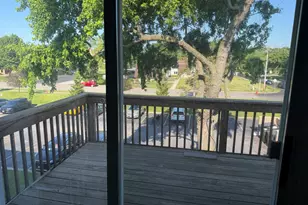 1855 Tall Oaks Dr, Aurora, IL 60505 - Photo 2