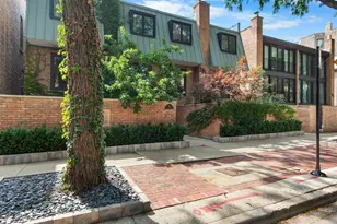 1912 N Cleveland Ave, Chicago, IL 60614 - Photo 2