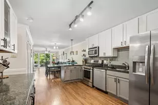 1514 W Pratt Blvd, Chicago, IL 60626 - Photo 10