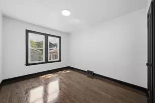 6604 S Rockwell St, Chicago, IL 60629 - Photo 14