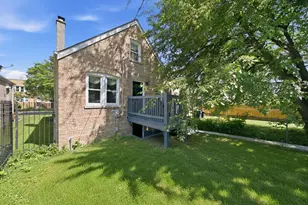 6604 S Rockwell St, Chicago, IL 60629 - Photo 32