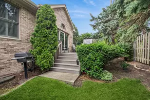 6735 N Cicero Ave, Lincolnwood, IL 60712 - Photo 24