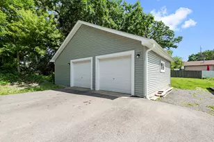 105 Morningside Dr, Lakemoor, IL 60051 - Photo 14
