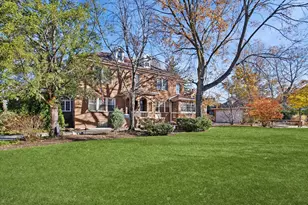 5873 N Forest Glen Ave, Chicago, IL 60646 - Photo 2