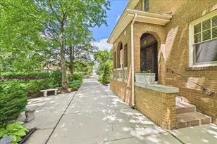 5873 N Forest Glen Ave, Chicago, IL 60646 - Photo 32