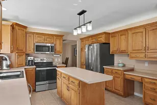 3208 Cherry Hills Dr, Champaign, IL 61822 - Photo 16