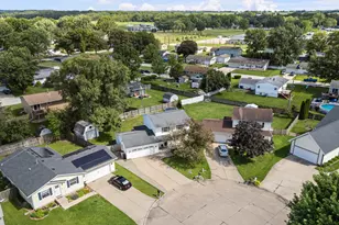 322 Sullivan Dr, Colona, IL 61241 - Photo 4