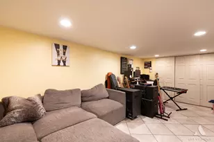 18W101 Standish Ln, Villa Park, IL 60181 - Photo 26
