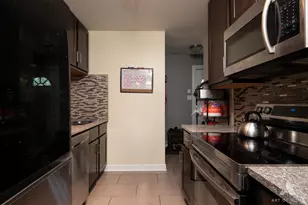 18W101 Standish Ln, Villa Park, IL 60181 - Photo 12