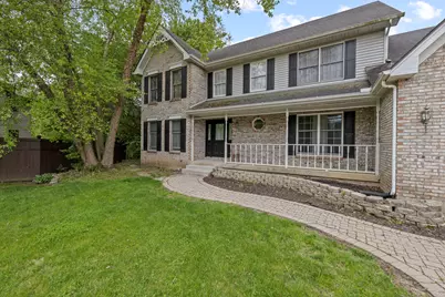 938 Stonehaven Court, Elgin, IL 60124 - Photo 2